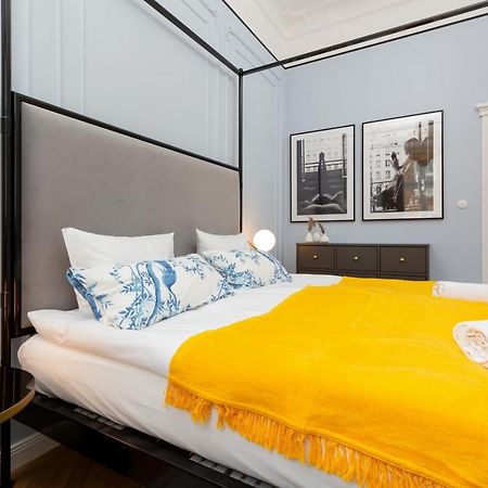 Lux Golden Apartment Praga Kepna By Renters Prestige Varsó Kültér fotó